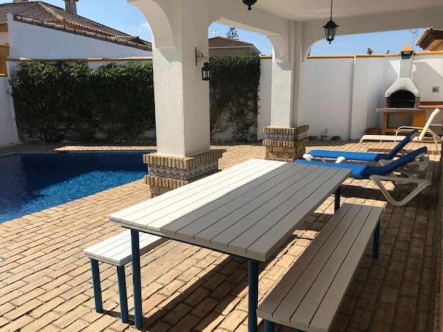 El Magnolio Villa Chiclana de la Frontera Exterior photo